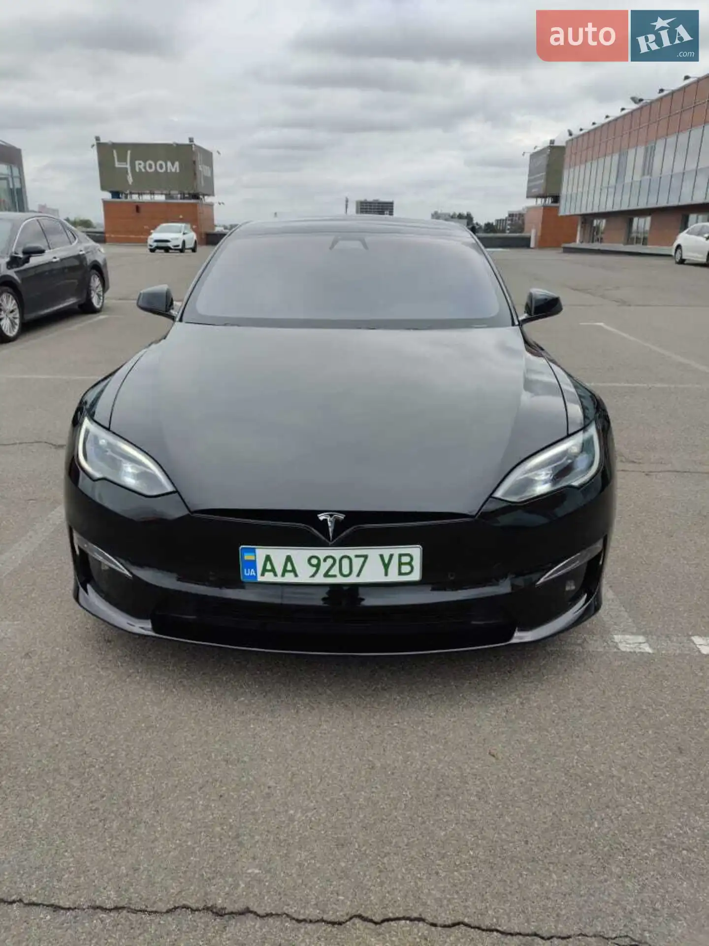 2022 Tesla Model S - мініатюра 10