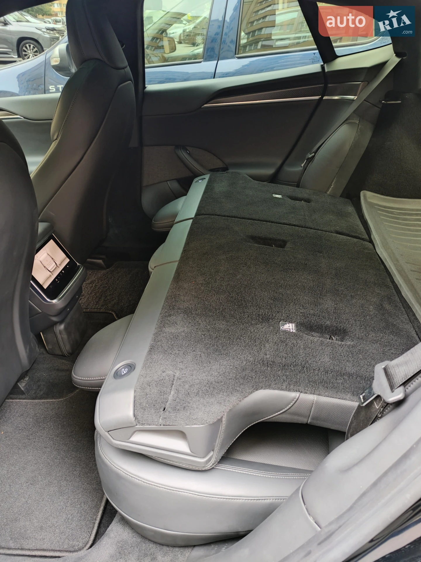 2022 Tesla Model S - мініатюра 19