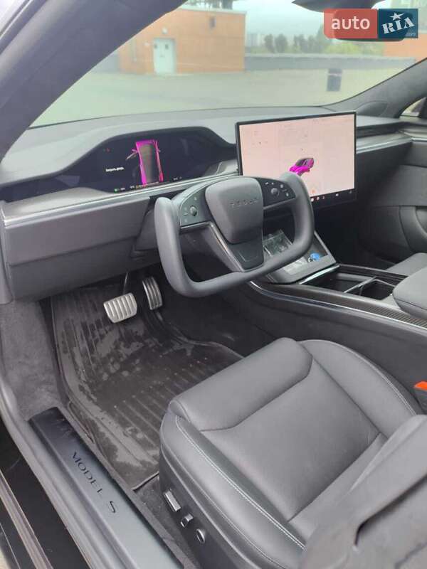 Лифтбек Tesla Model S 2022 в Киеве