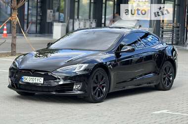 Ліфтбек Tesla Model S 2018 в Рівному