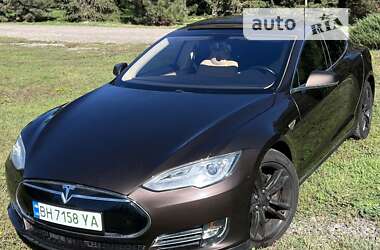 Ліфтбек Tesla Model S 2013 в Одесі