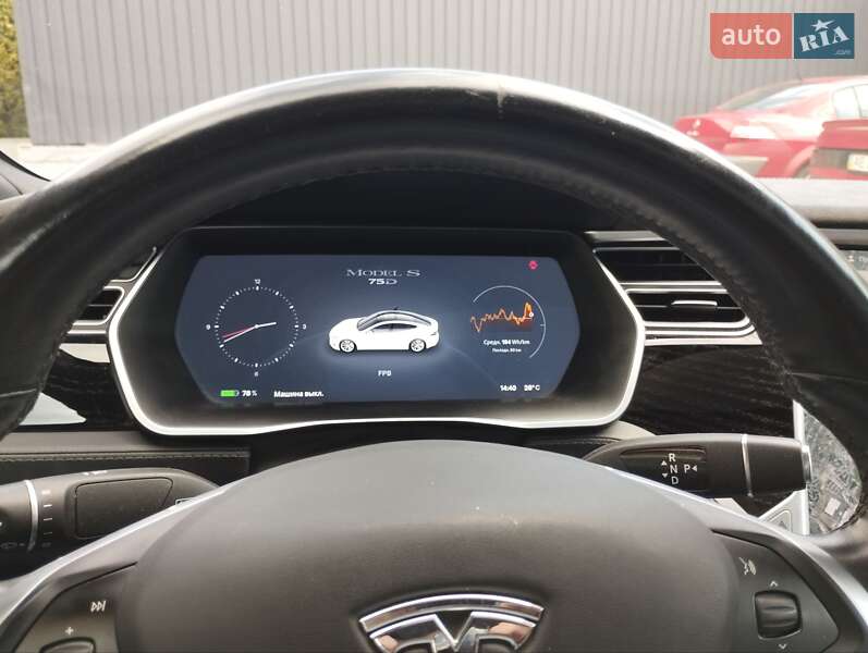 Ліфтбек Tesla Model S 2017 в Дніпрі