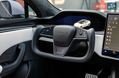 Лифтбек Tesla Model S 2023 в Киеве