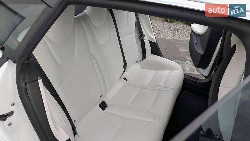 Лифтбек Tesla Model S 2019 в Львове фото 7 Лифтбек Tesla Model S 2019 в Львове