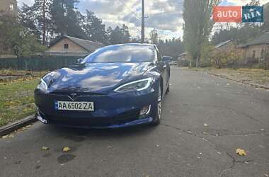 Лифтбек Tesla Model S 2016 в Киеве