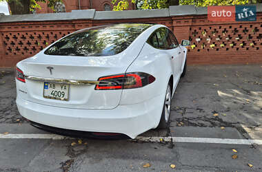 Ліфтбек Tesla Model S 2016 в Вінниці