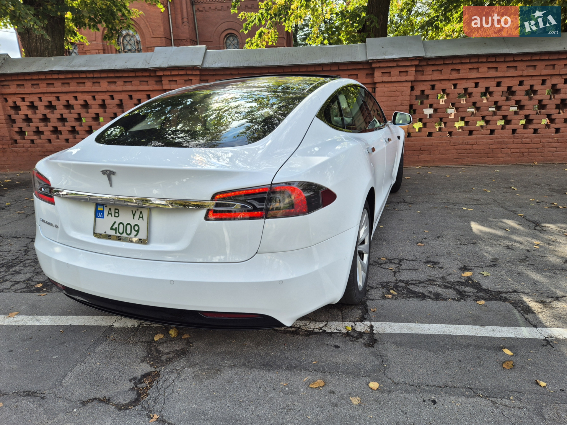 2016 Tesla Model S - мініатюра 16