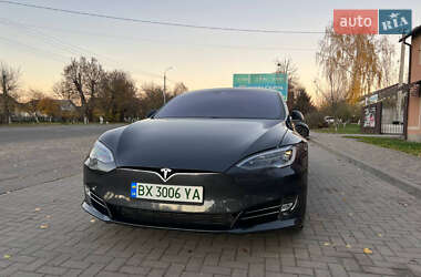 Лифтбек Tesla Model S 2016 в Красилове