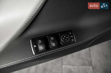 Лифтбек Tesla Model S 2015 в 