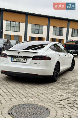 Лифтбек Tesla Model S 2013 в Коломые