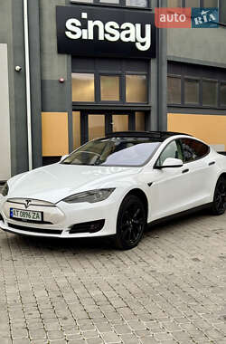 Лифтбек Tesla Model S 2013 в Коломые