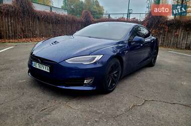 Лифтбек Tesla Model S 2018 в 