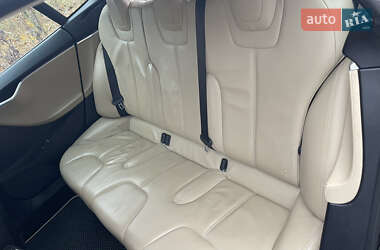Лифтбек Tesla Model S 2013 в Киеве