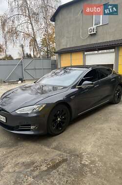 Лифтбек Tesla Model S 2016 в Харькове