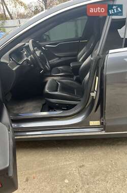 Лифтбек Tesla Model S 2016 в Харькове