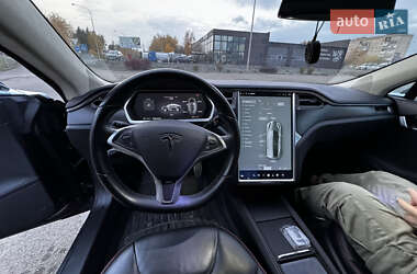 Лифтбек Tesla Model S 2013 в Ковеле