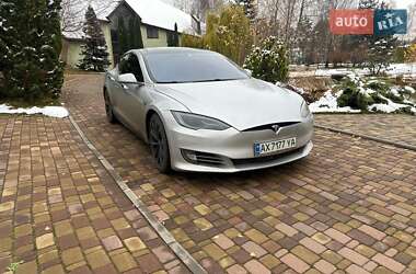 Ліфтбек Tesla Model S 2015 в Харкові