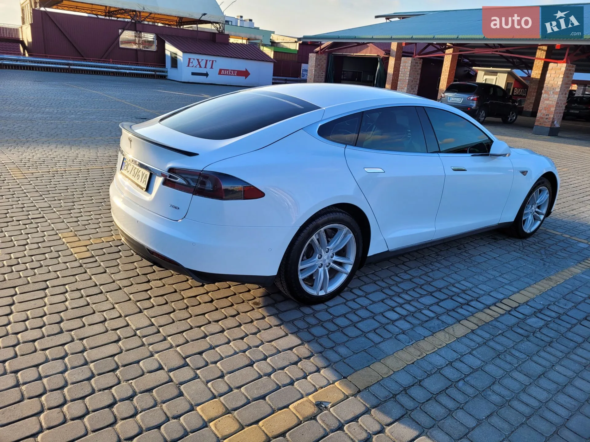 2015 Tesla Model S - мініатюра 7