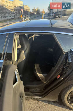 Ліфтбек Tesla Model S 2015 в 