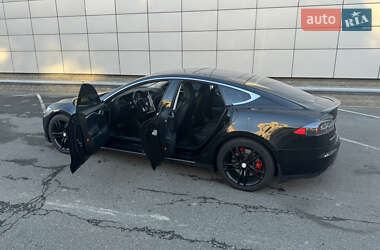 Ліфтбек Tesla Model S 2015 в 
