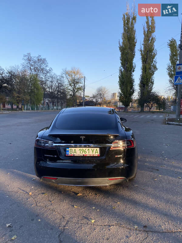 Лифтбек Tesla Model S 2014 в Кропивницком фото 3 Лифтбек Tesla Model S 2014 в Кропивницком