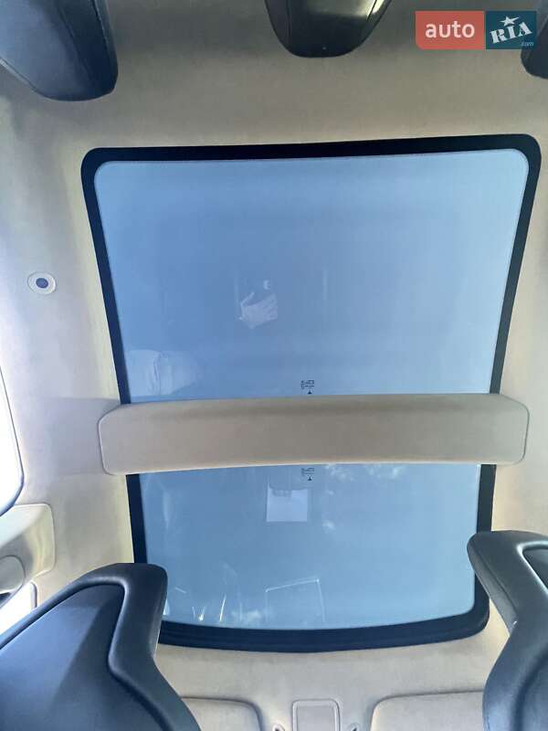 Ліфтбек Tesla Model S 2014 в Києві