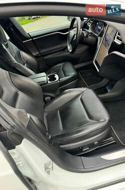Лифтбек Tesla Model S 2014 в Виннице