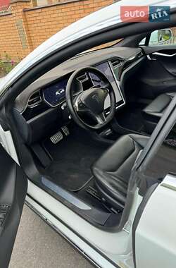 Лифтбек Tesla Model S 2014 в Виннице
