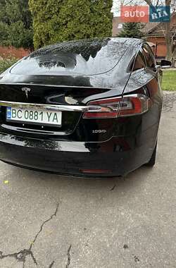 Лифтбек Tesla Model S 2017 в 