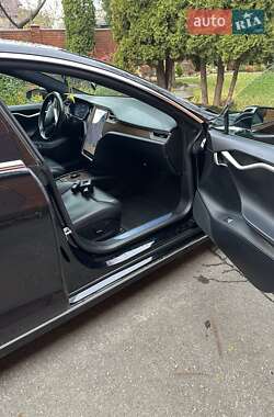 Лифтбек Tesla Model S 2017 в 