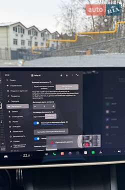 Лифтбек Tesla Model S 2022 в Киеве