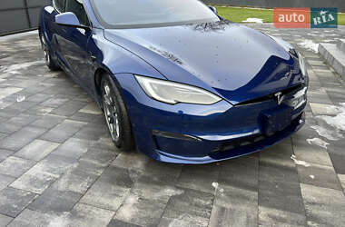 Лифтбек Tesla Model S 2023 в Староконстантинове