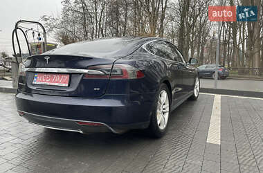 Лифтбек Tesla Model S 2014 в Ивано-Франковске