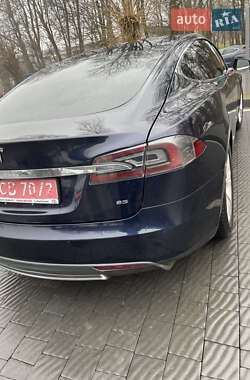 Лифтбек Tesla Model S 2014 в Ивано-Франковске