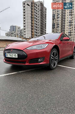 Ліфтбек Tesla Model S 2014 в Києві