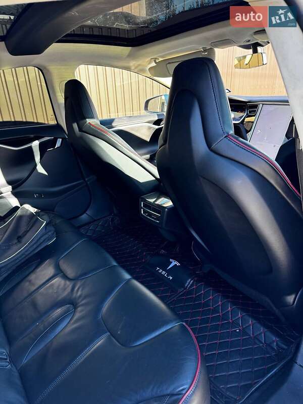 Лифтбек Tesla Model S 2013 в Киеве фото 8 Лифтбек Tesla Model S 2013 в Киеве