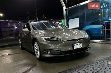 Лифтбек Tesla Model S 2016 в Одессе