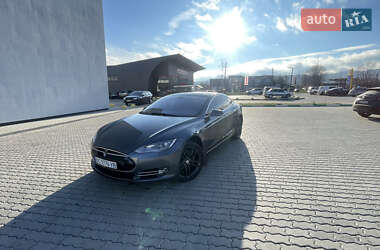 Ліфтбек Tesla Model S 2014 в Бориславі