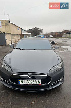 Лифтбек Tesla Model S 2013 в Полтаве