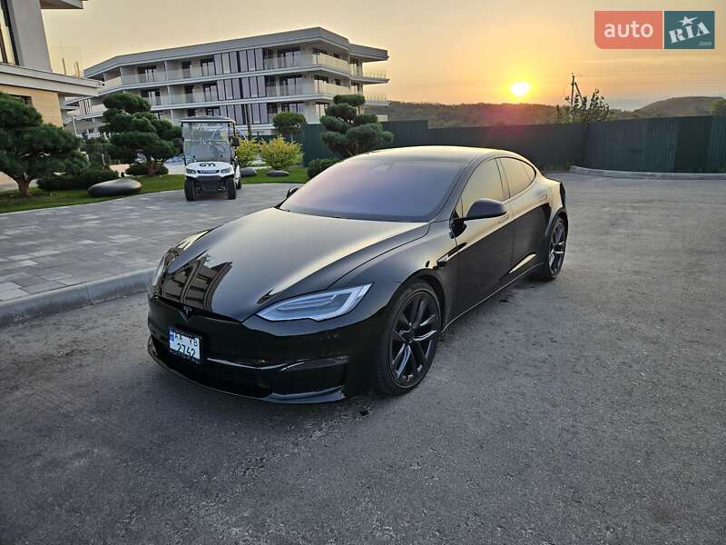 Лифтбек Tesla Model S 2021 в Киеве