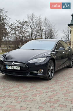 Лифтбек Tesla Model S 2015 в Золочеве