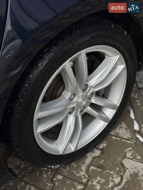 Лифтбек Tesla Model S 2015 в Ровно фото 24 Лифтбек Tesla Model S 2015 в Ровно