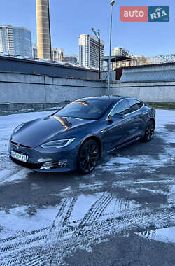 Ліфтбек Tesla Model S 2020 в Києві