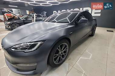 Лифтбек Tesla Model S 2022 в 