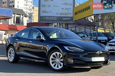 Ліфтбек Tesla Model S 2019 в Одесі