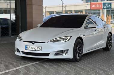 Ліфтбек Tesla Model S 2020 в Дніпрі