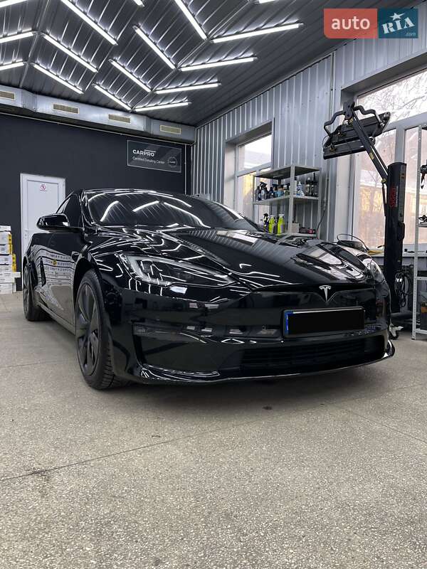 Лифтбек Tesla Model S 2022 в Виннице