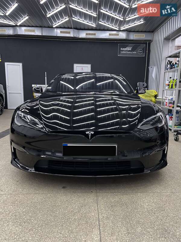 Лифтбек Tesla Model S 2022 в Виннице