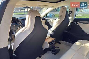 Лифтбек Tesla Model S 2019 в 