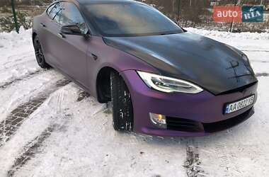 Ліфтбек Tesla Model S 2017 в Києві